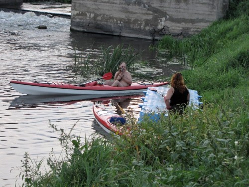 Wodowanie kajaków w Strzegowie